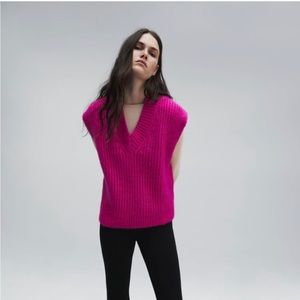 Zara Sweater Vest Fuchsia